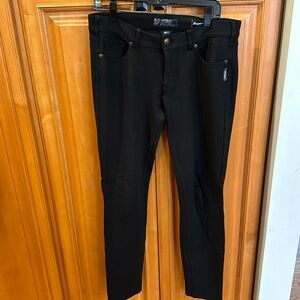 Silver super stretch black pants. Size 33/31 super skinny